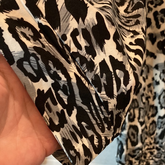 Isabella Rodriguez Leopard Print Top - Picture 3 of 7